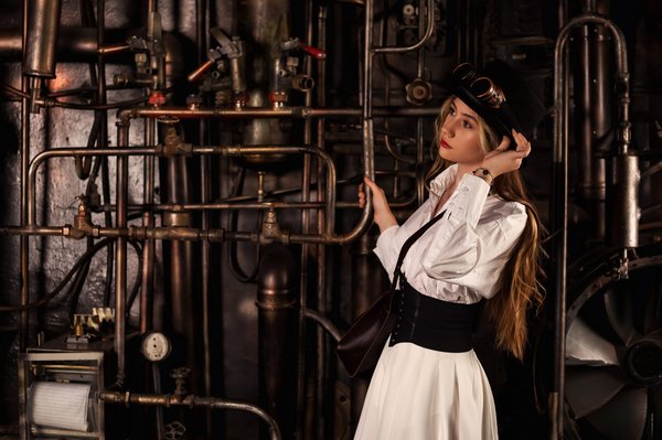 Explore steampunk fashion: must-have costumes and accessories